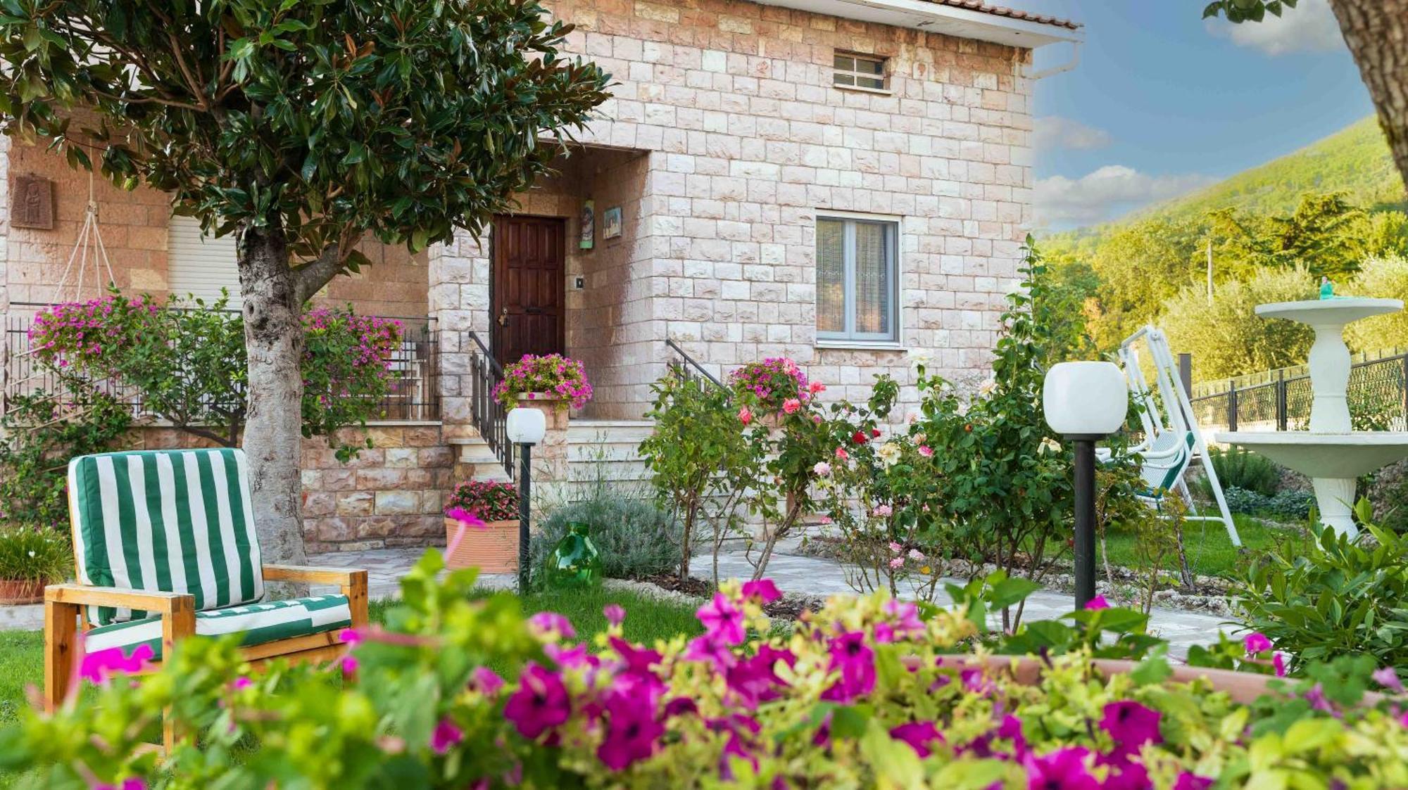 Willa La Casa Dei Fiori Asyż Zewnętrze zdjęcie